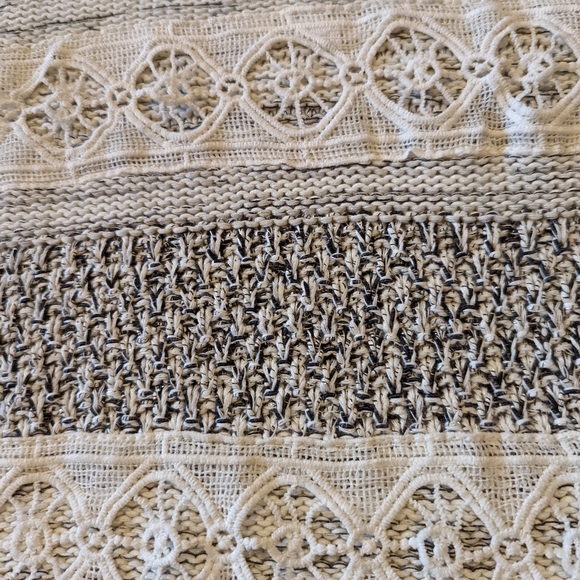 Chico's size 2 women's sweater NWT - Picture 6 of 6